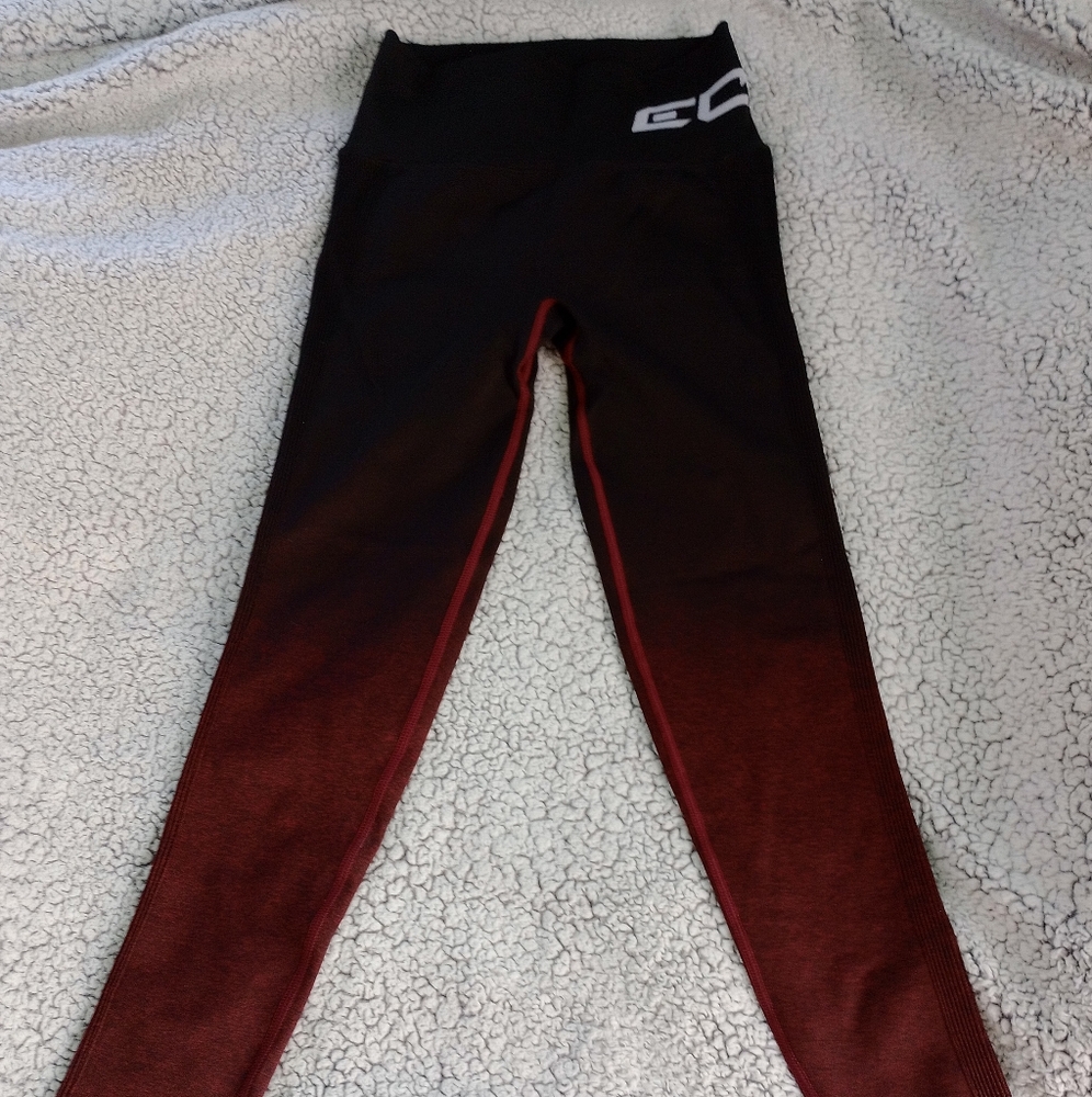 ECHT Black and Red Gradient Leggings scrunch butt
